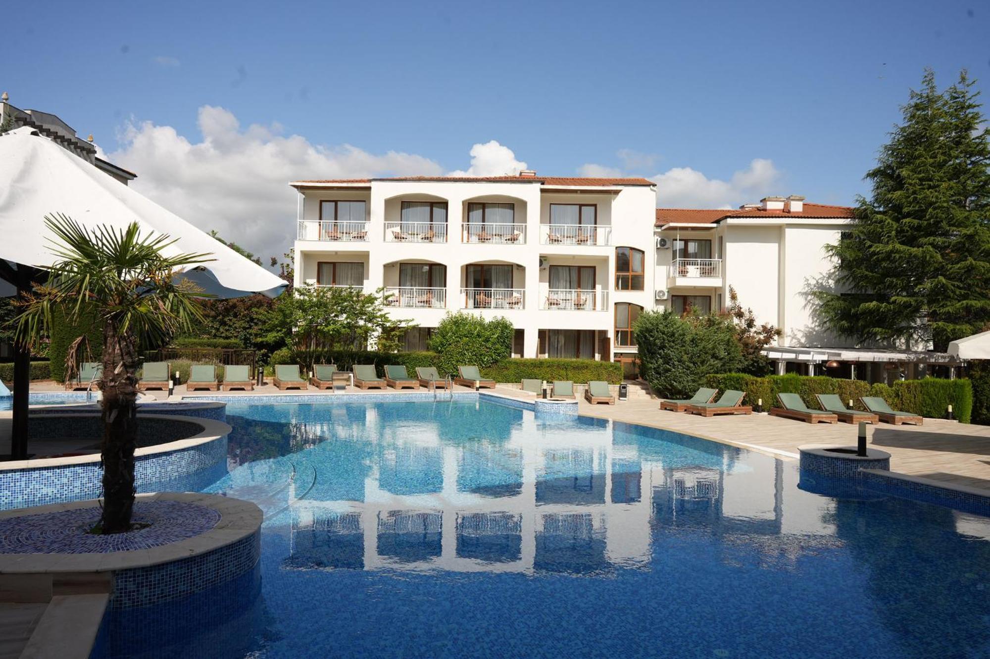 Paradise Bay Hotel Sozopol Extérieur photo