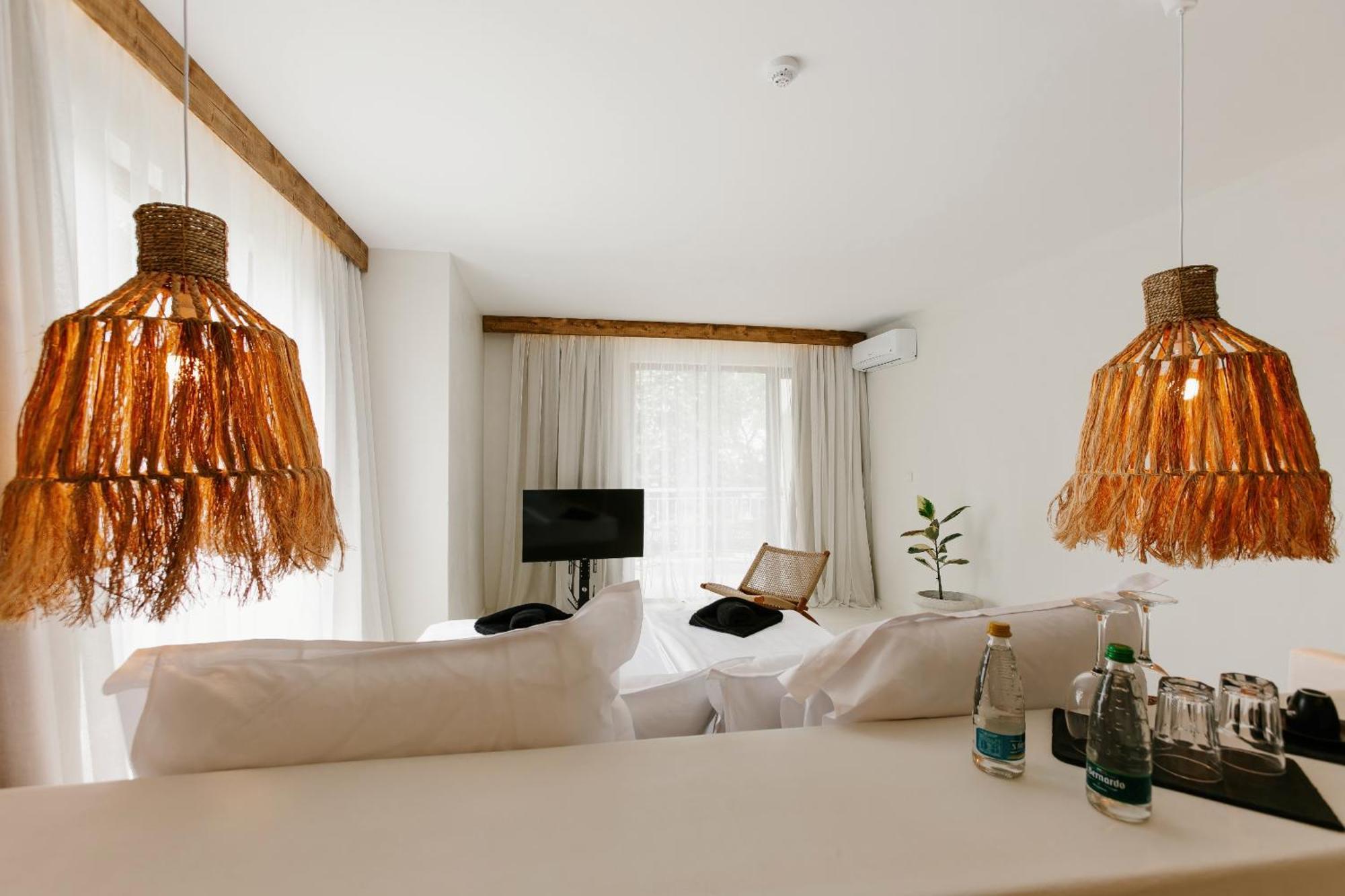 Paradise Bay Hotel Sozopol Extérieur photo
